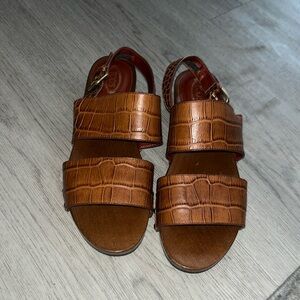 Authentic Tod’s sandals. Beautiful design